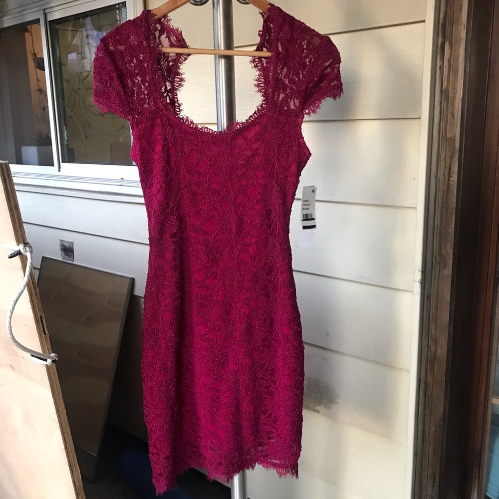 LACE Bodycon Dress in Fuchsia Pink